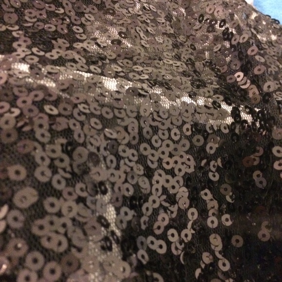 Suzy Shier sequinned shawl - Picture 3 of 3